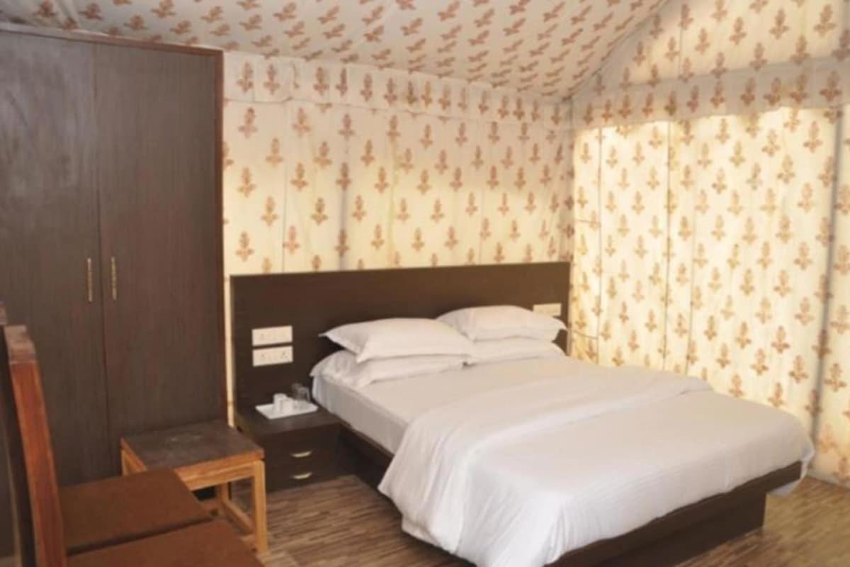 Neelkanth'S Bagar Inn Resort Jhunjhunu Exteriör bild